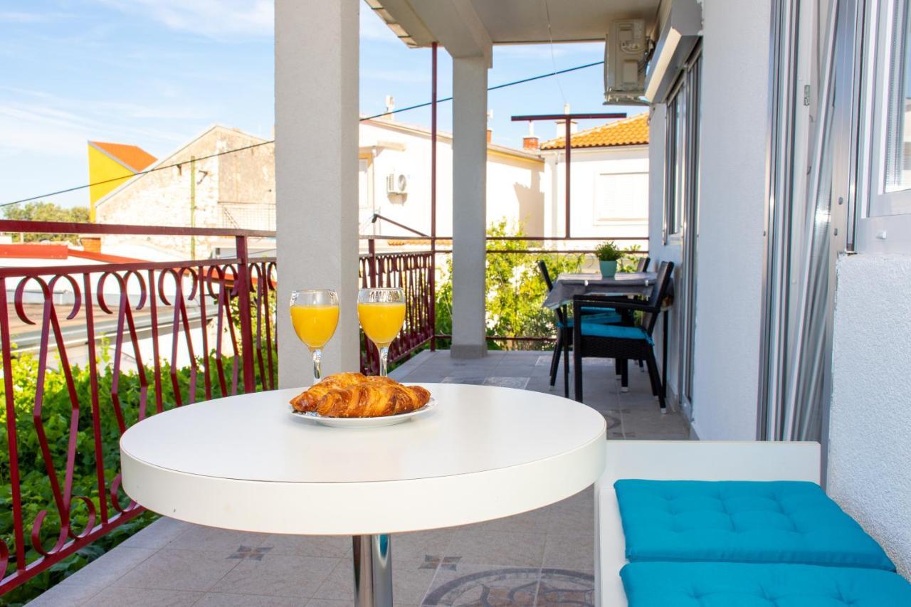 Tomic Appartement Novi Vinodolski Buitenkant foto