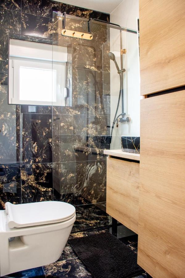 Tomic Appartement Novi Vinodolski Buitenkant foto