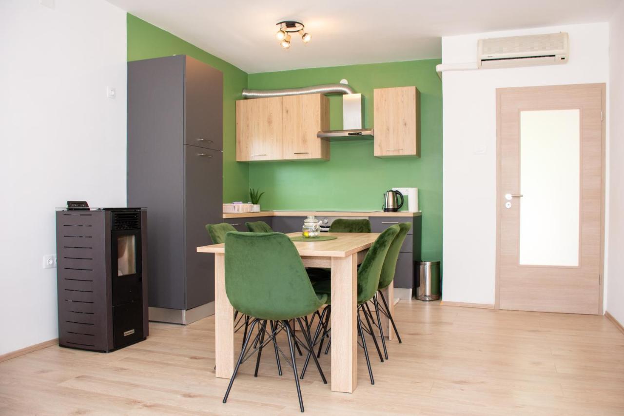 Tomic Appartement Novi Vinodolski Buitenkant foto