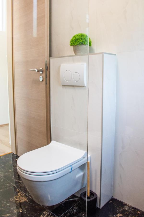 Tomic Appartement Novi Vinodolski Buitenkant foto