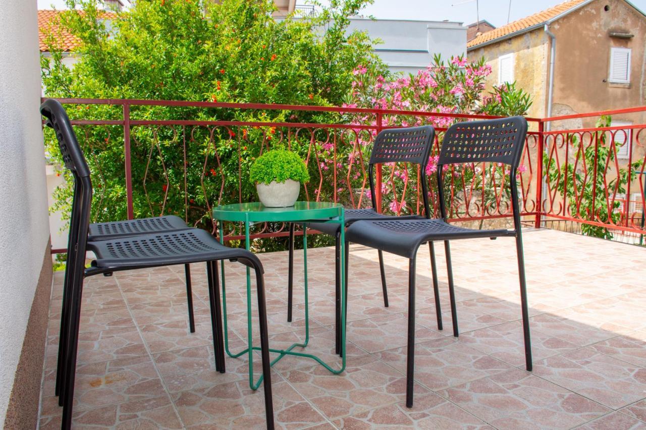 Tomic Appartement Novi Vinodolski Buitenkant foto